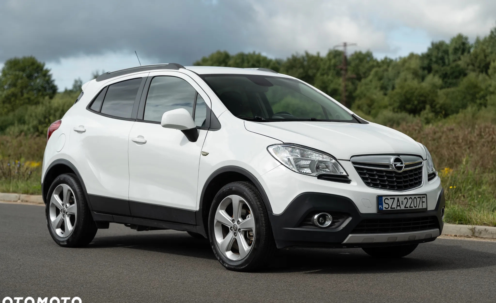 Opel Mokka cena 38500 przebieg: 176000, rok produkcji 2014 z Zawiercie małe 211